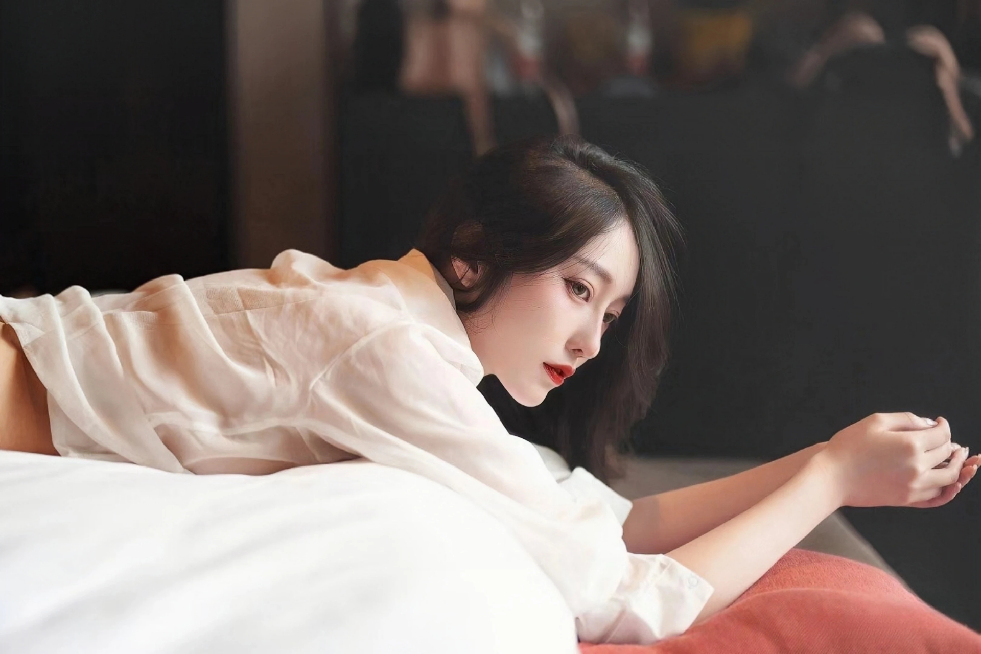 一本色道久久88综合_久久久久久亚洲精品专区_三级黄片无码一区二区三区_久久99热这里只有精品18_日韩精品免费av_国产经典一区二区三区_国产中文字幕在线探花_五月婷婷激情在线观看视频|沿着边境看中国 七十华章耀天山丨布茹玛汗·毛勒朵：刻在石头上的忠诚